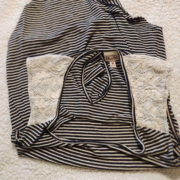 Mudd Black and White Striped Tank Medium - Picture 3 of 5